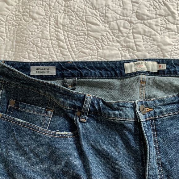 Mom Jeans - Picture 4 of 6